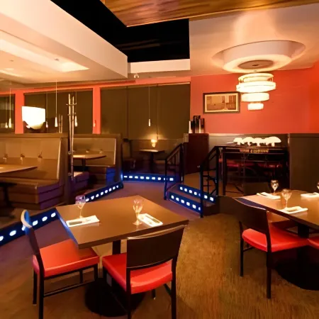 Woodlands Inn & Suites