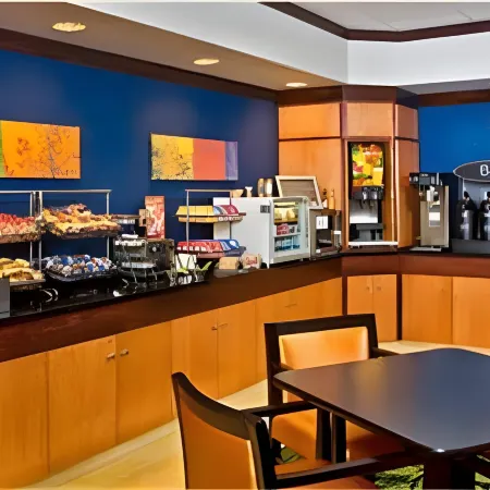 Fairfield Inn & Suites Seymour