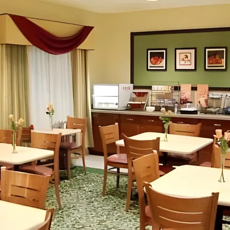 Fairfield Inn & Suites Champaign