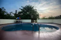 Grand Tiger Resort Hotels in Manjitola