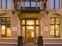 Grand Hotel Alkmaar Hotels near Dutch Cheese Museum