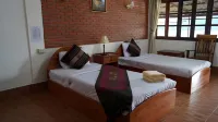 Mekong Paradise Resort Hotels near Golden Buddha