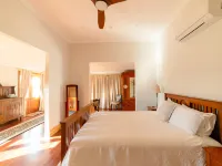 Maddies of Bolwarra Hotels in Морпет