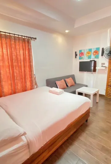 ห้องซูพีเรียร์ เตียงใหญ่ 1 เตียง