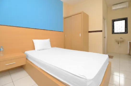 Pelangi House Lombok Hotel dekat Taman Budaya Narmada