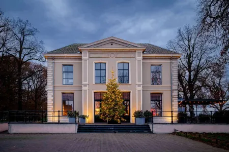 Pillows Luxury Boutique Hotel Aan de IJssel Отели рядом с достопримечательностью «Bergkerk»