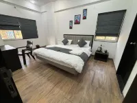 Sunny Executive Hotels in Satara