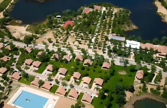 西格尼亞複合酒店