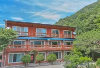 Wanju Sunrise Village Pension Hotels near 전주김프로RC&RC카 경기장