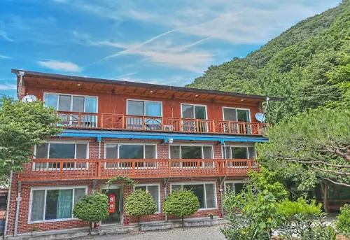 Wanju Sunrise Village Pension