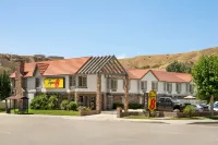 Days Inn by Wyndham Royston
