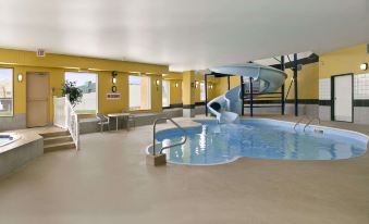 Days Inn by Wyndham Hinton