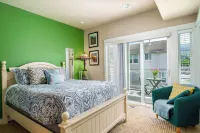 아방스테이의 문라이트 모던 홈 뷰 & 락어웨이 비치로의 직접 접근