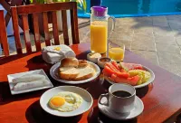 Mini Hotel - breakfast