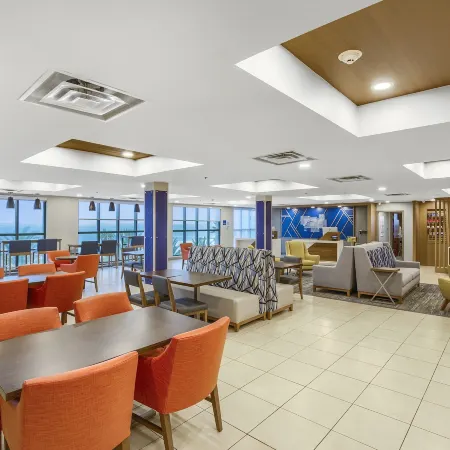 Holiday Inn Express GULFPORT BEACH by IHG