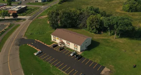 Super 8 by Wyndham Chisago City