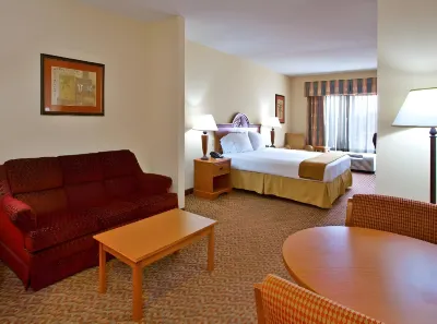 Holiday Inn Express & Suites Spring Hill Hotels in Spring Hill