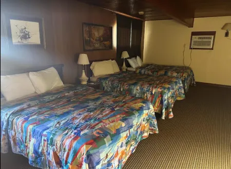 Love Hotels Western Holiday by OYO at Harlan Lake NE