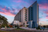 DoubleTree by Hilton Oradea Hotels near Oradea State Theater