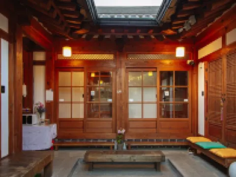 Jeonju Deoksugung Hanok Stay 全州市のホテル