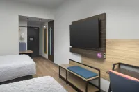 Tru by Hilton Miami West Brickell