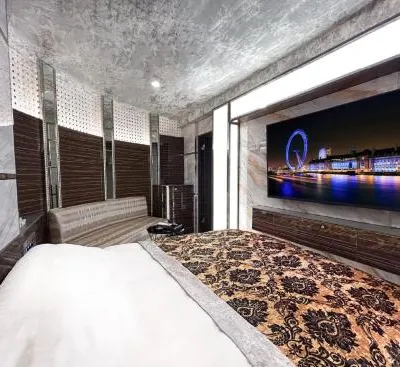 Hotel Century Annex Отели рядом с достопримечательностью «Железнодорожная станция Тибаминато»