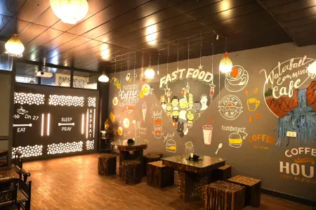 Hotel Dhruv Inn Отели рядом с достопримечательностью «Vishnu Inter College Play Ground»