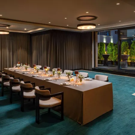 Radisson Blu Leogrand Chisinau Отели рядом с достопримечательностью «Триумфальная Арка»