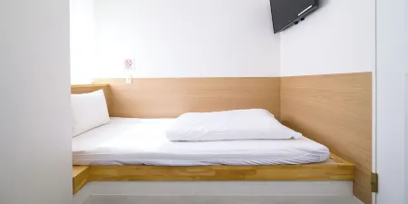Abest Cube Naha Kokusai Street-Cabin Type Hotel All Room with Key