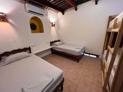 Hostal Patio Nómada Các khách sạn gần Sân bay quốc tế Manuel Crescencio Rejon