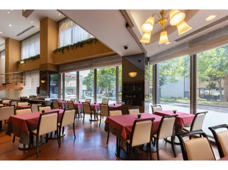 Hotel Bel Air Sendai Отели рядом с достопримечательностью «Университет Тохоку»