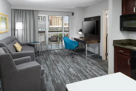 Hampton Inn & Suites Memphis at Beale Street