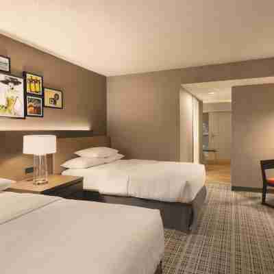 Embassy Suites by Hilton Richmond Rooms