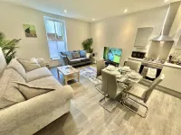 Contemporary Charm by the Quay with Garden