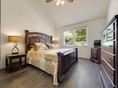 Cozy Cottage Inside the Premier Old Kinderhook Golf Resort
