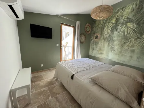 Maison de Ville T4 Hotels in Balaruc-les-Bains