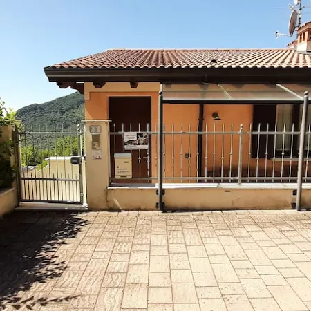 Beautiful 3-room apartment in a residence, pool, balcony, lake view, Lake Garda-Tignale