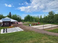 Whirlpool Suite for 2: Lusten Mtn- Pools, Hot Tub, Hiking, & Golf