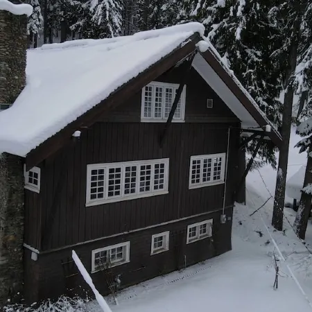 A year-round retreat for adrenaline junkies Отели в г. Уоллес