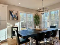 The Liberty HouseSpacious 5-bedroom house in charming Lynchburg - 4-Star