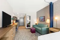 Home2 Suites by Hilton Hendersonville Hotel di Blue Ridge