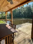 Waterside Cabin Great Fishing, 4 Beds, 2 Kayaks Gated WI-FI Parking Washer Dryer