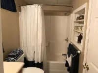 Neat and Nifty1 bedroom apartment in Lancaster Hotels in Lancaster