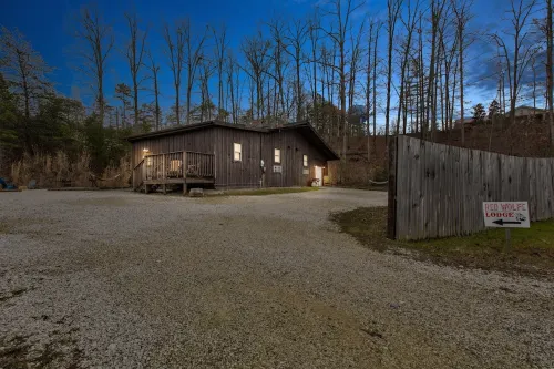 Shady Oaks Cabin 4 in Red River Gorge• Pet Friendly• Hi Speed Internet 🛜