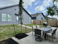 Spacious 4-Bedroom Retreat Near Lackland AFB Hotels near 7-Eleven