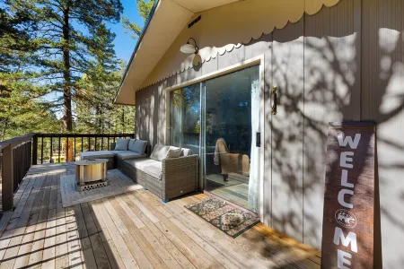 Cozy Winter Cabin! On 1 Acre w Wood Burning Fireplace and Dark Skies!