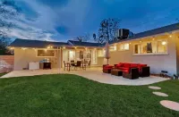 Staycation Oasis SPA/pool 10 mins from NOS Center Hotels near Nocturnal Wonderland