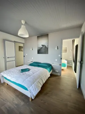 Cottage 8-10 people Beach Front in the heart of the D-Day beaches. Hotels in Grandcamp-Maisy