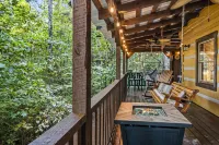 Winter Retreat! King Bed, Theater, Hot Tub, XBox