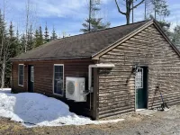 Cabin 2 Roody's Black Bear Cabins- Trail access from camp